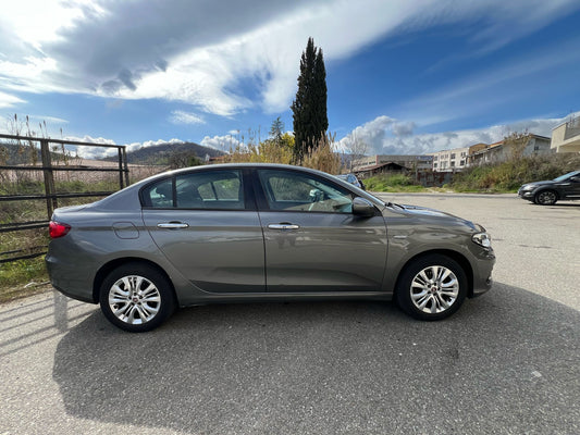 Fiat tipo 1.6 Mjt 4p lounge (88kw)