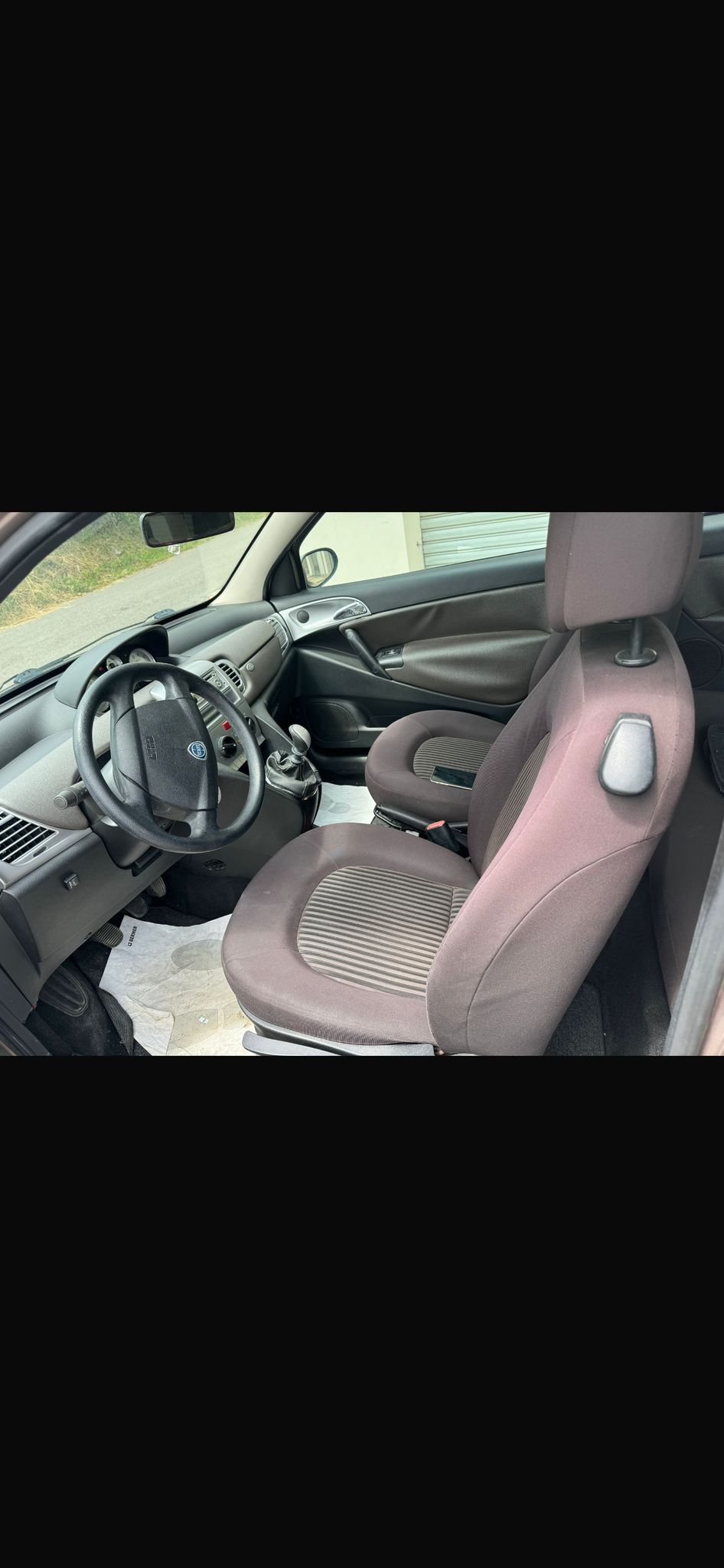 Lancia Ypsilon 1.4 platino eco chic GPL (57 kW)